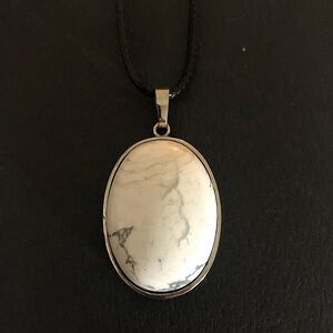 White Howlite Natural Stone Pendant with leather necklace.